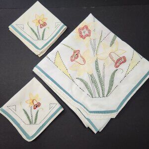 Vintage 1940s Handmade Embroidered Tablecloth & Two Matching Napkins